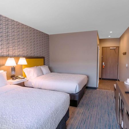 Hampton Inn Riverside Downtown Bagian luar foto