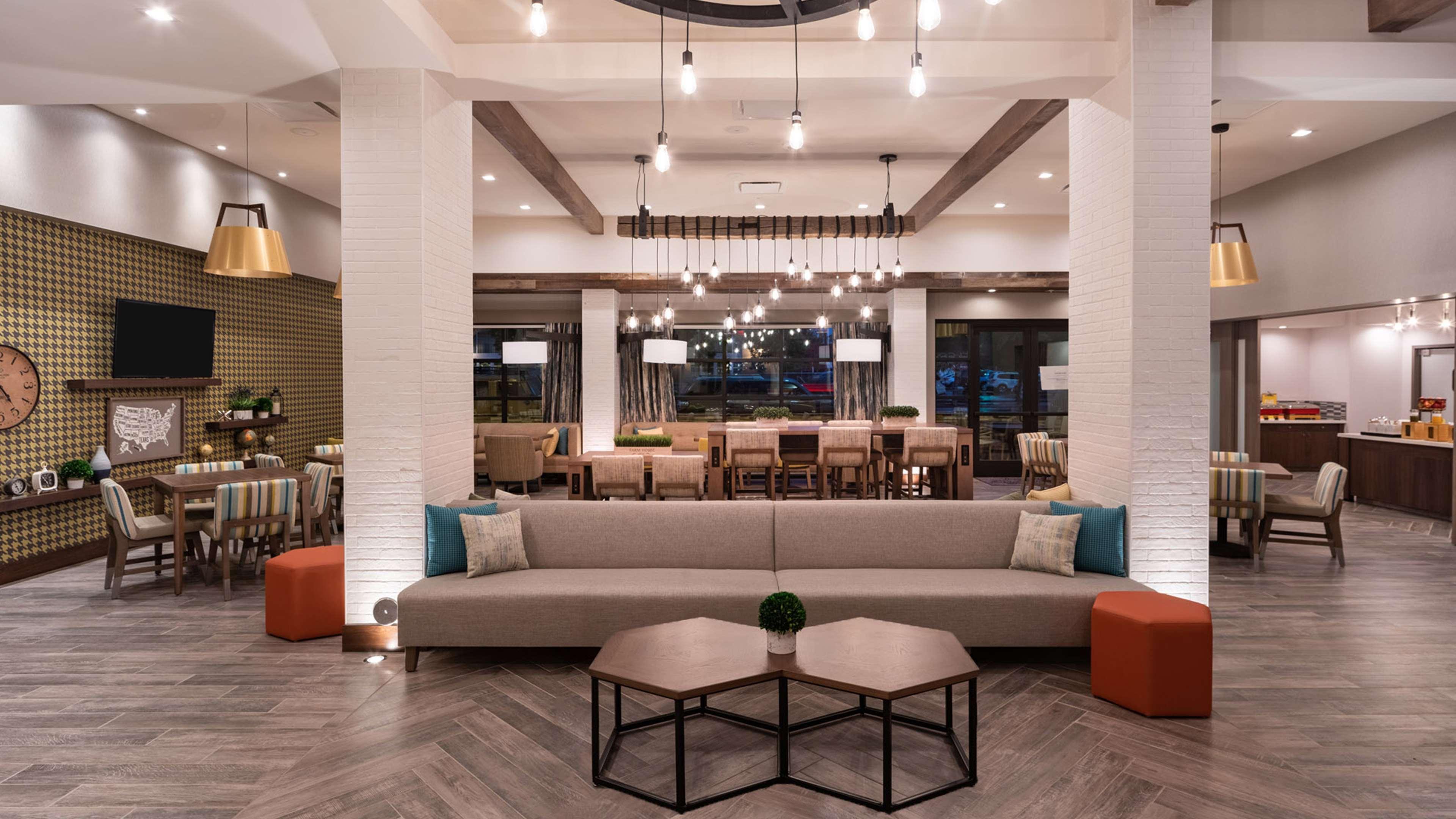Hampton Inn Riverside Downtown Bagian luar foto