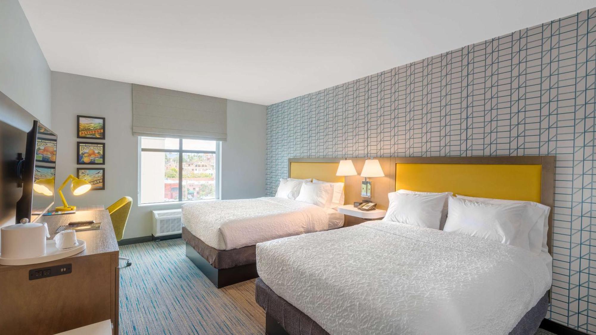 Hampton Inn Riverside Downtown Bagian luar foto